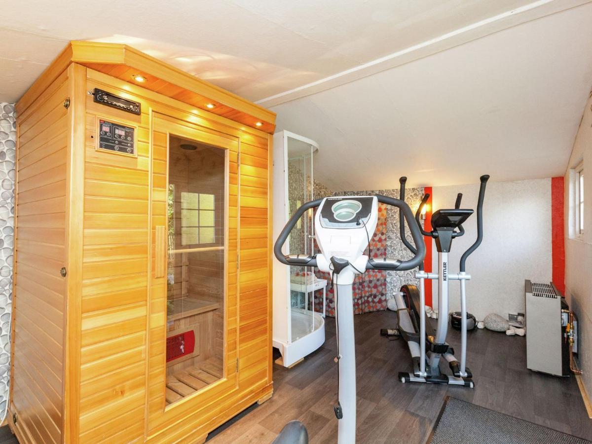 Charming Holiday Home In Malmedy With Sauna الغرفة الصورة